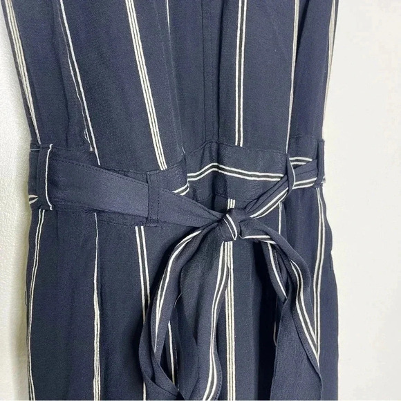 Rails Navy Stripe Sleeveless Belted Jumpsuit Size XS Revolve  Hallie - Picture 5 of 7
